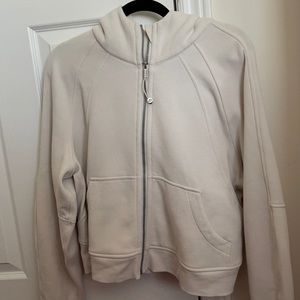 Lululemon Scuba Full-Zip in White Opal. Size M/L